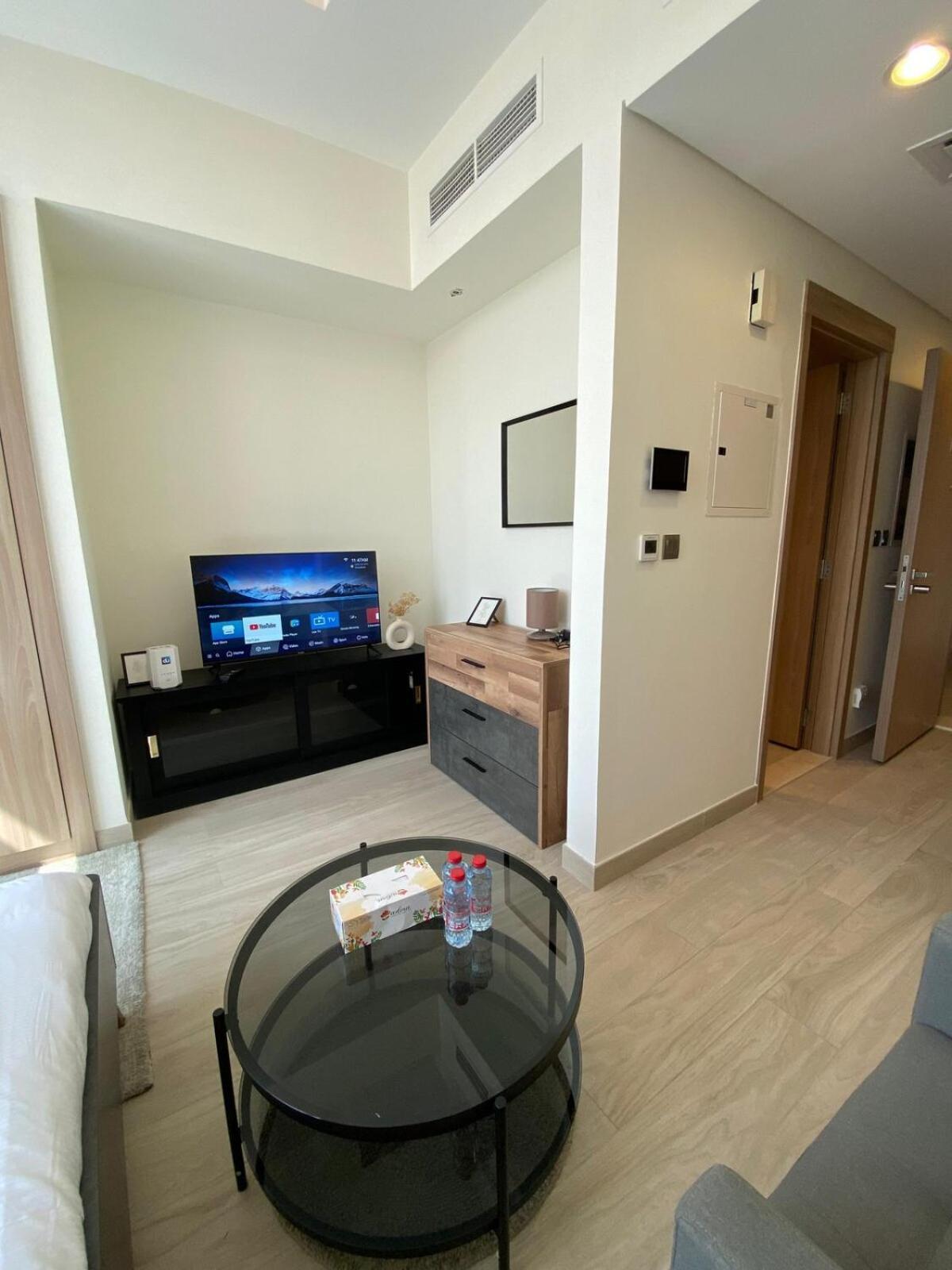 Cozy Near Downtown Apartment *